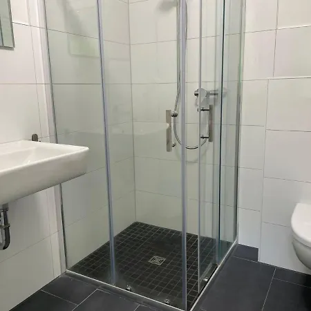 Stilvoll Wohnen In Kreyenbrueck דירה